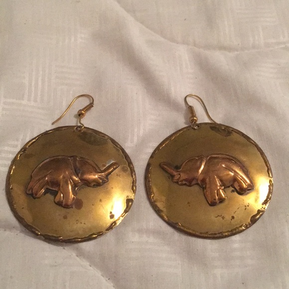 Brass Elephant necklace and earring set - Picture 4 of 5